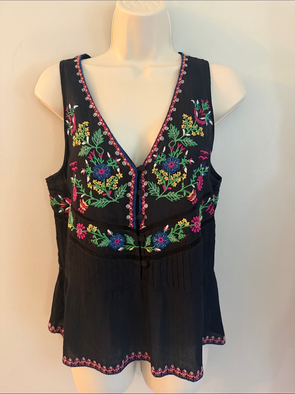 Anthropologie Maeve Carlotta Heavily Floral Embroidered Boho Peasant Blouse Sz S